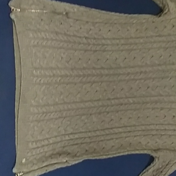 Sweater - Picture 3 of 3